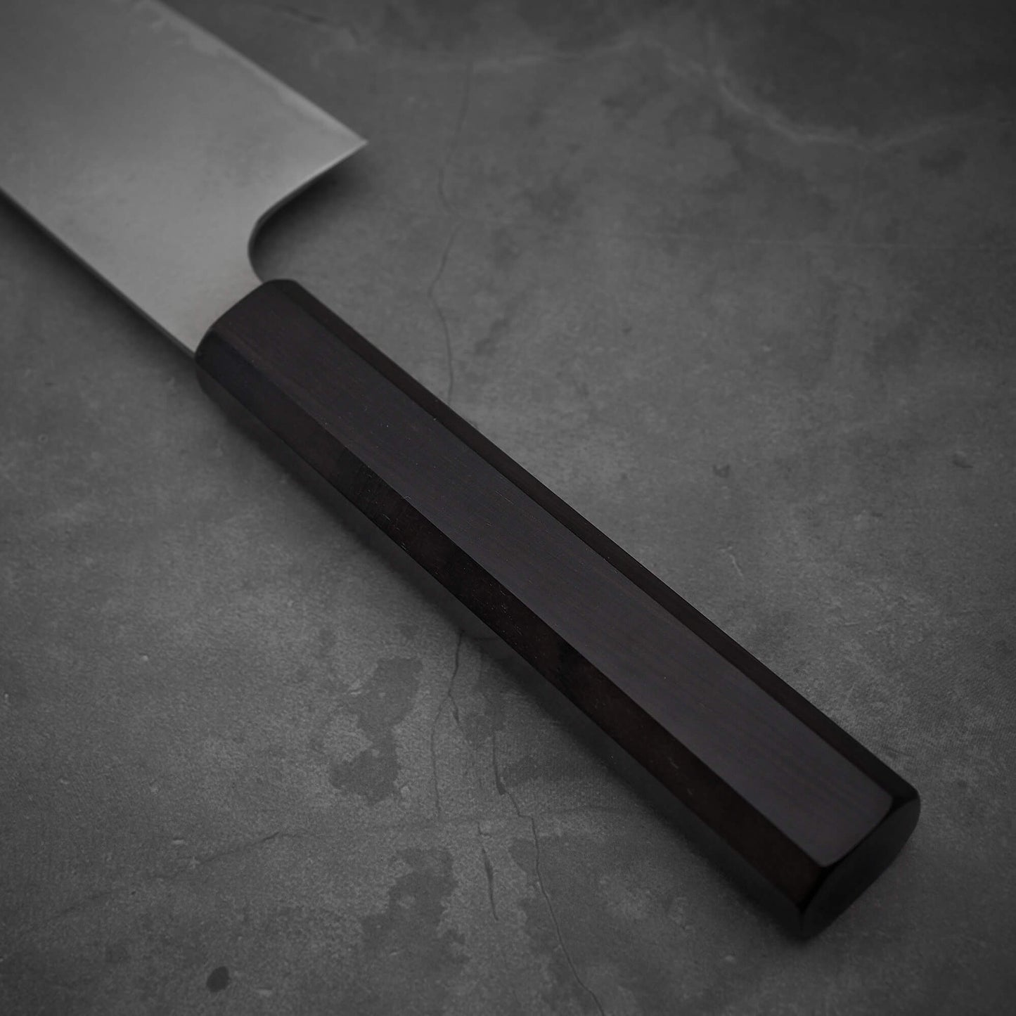 Close up view of the handle of Hatsukokoro ginsan damascus gyuto 210mm