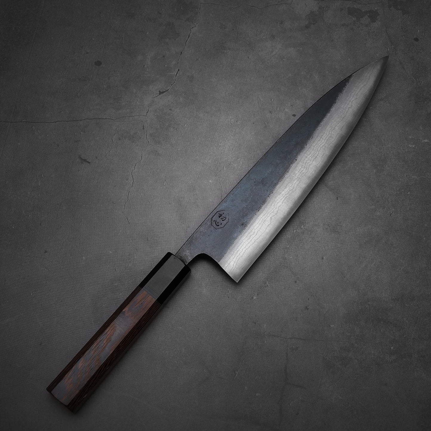 Top view of Hatsukokoro Kumokage gyuto knife