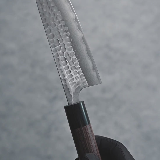 Short video of Anryu santoku showing various angles and shots