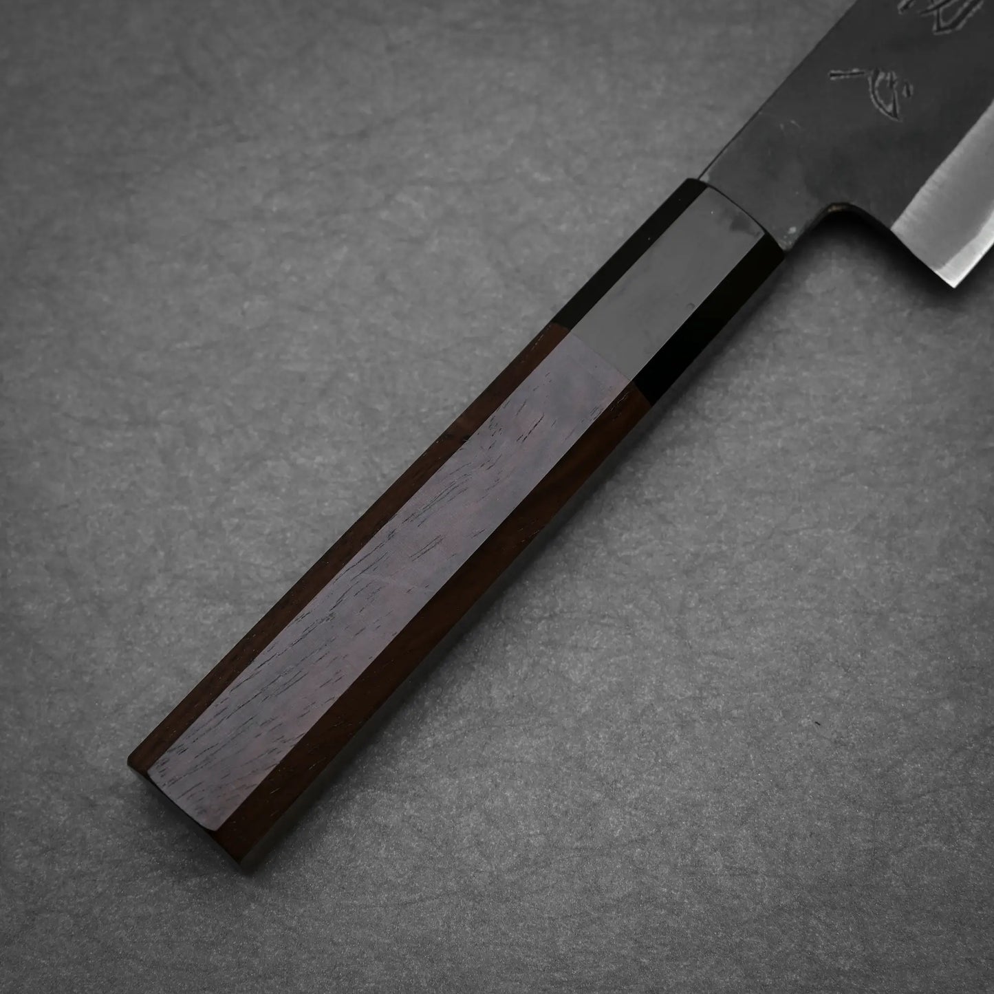 Close up view of the handle of 210mm Hatsukokoro Aosagi kurouchi aogami#2 gyuto knife 