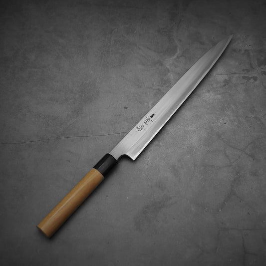 300mm Shigefusa kasumi yanagiba knife showing full profile view