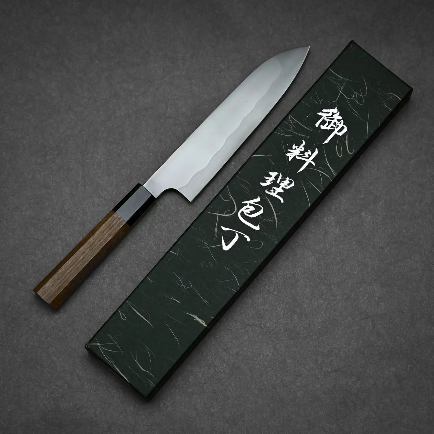 180mm Yoshihiko Akitomo knife aogami#2 honyaki santoku depicting full blade dimensions with original box