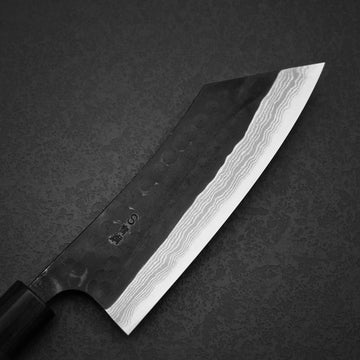 Japanese Knives vs. Western Knives: Understanding the Key Differences –  Zahocho Knives Tokyo